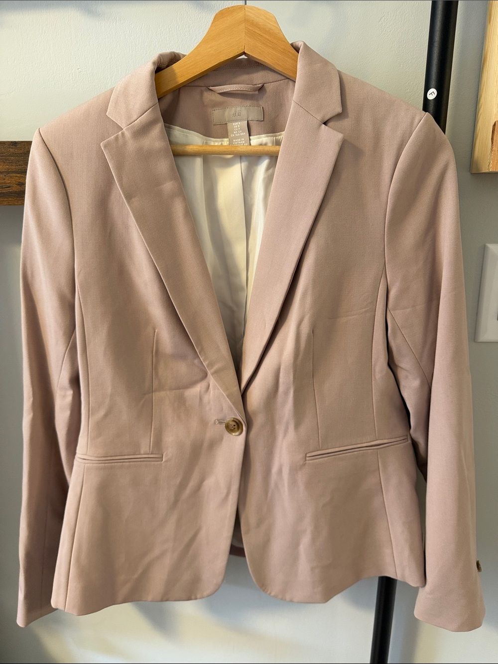 H&M Light Blush Tailored Single-Button Blazer